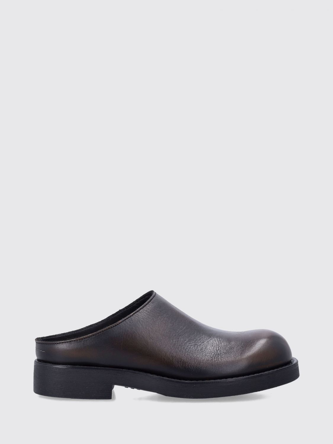 MM6 MAISON MARGIELA Sandali Basso Donna colore Cuoio