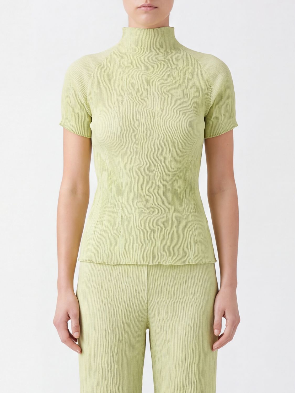 ISSEY MIYAKE Short-Sleeved Crinkled Crêpe Turtleneck Top