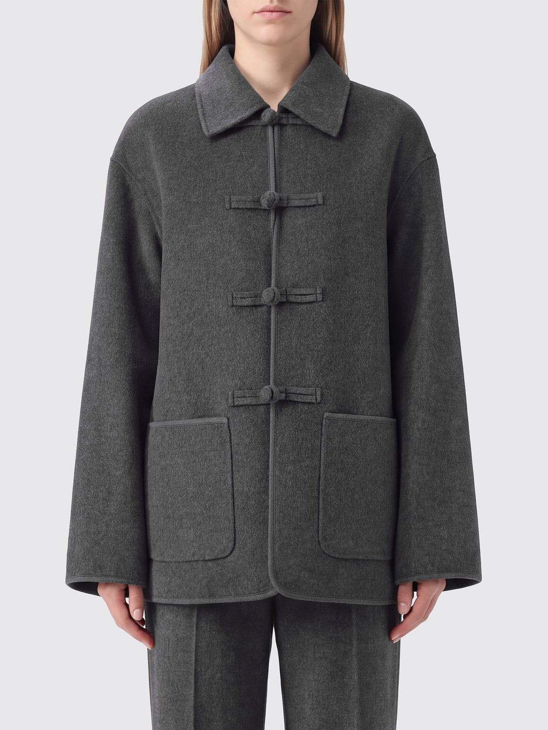 ROHE Short Wool and Cashmere Coat with Toggle Fastening ROHE Short Wool and Cashmere Coat with Toggle Fastening