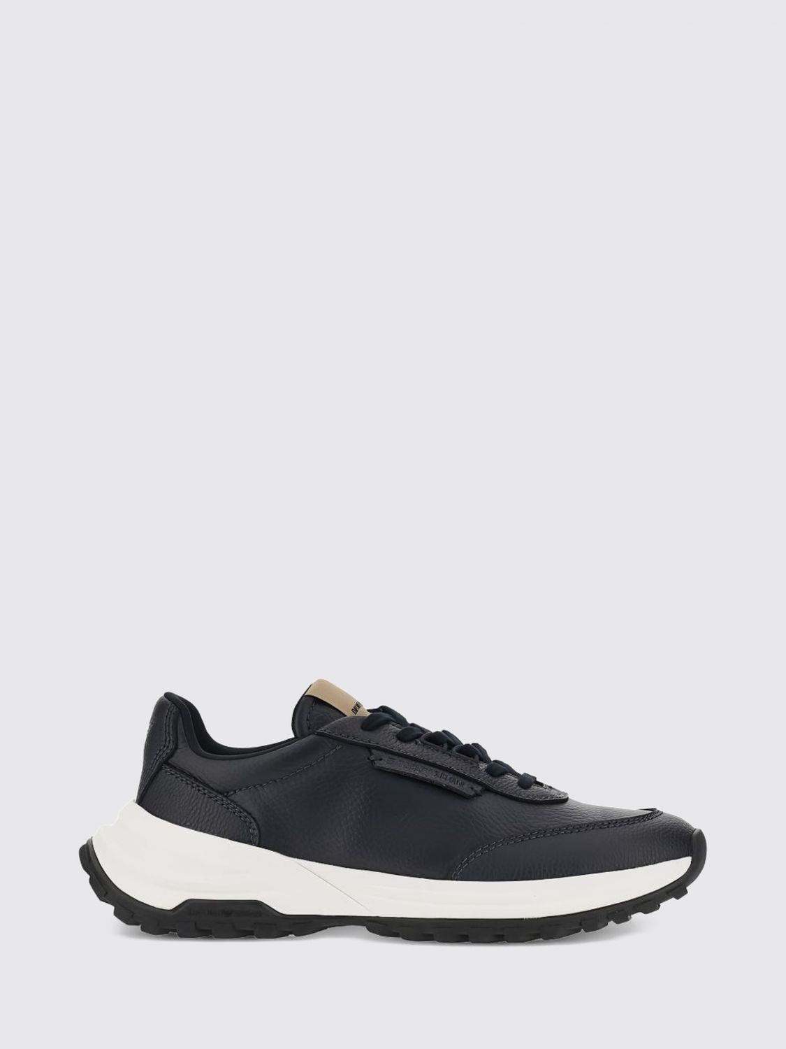 EMPORIO ARMANI Sneakers low top in pelle a grana con suola dentellata