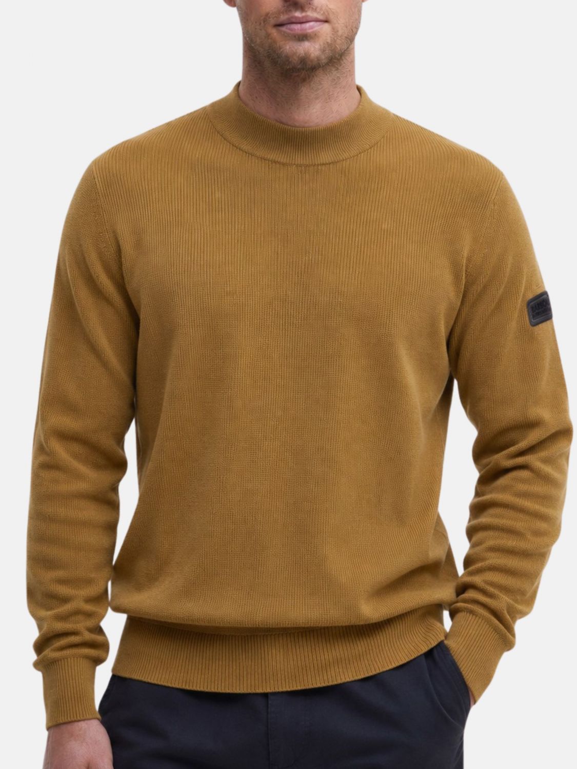BARBOUR Slim Fit Wool Crewneck Jumper with Applied Logo and Ribbed Trims BARBOUR Slim Fit Wool Crewneck Jumper with Applied Logo and Ribbed Trims