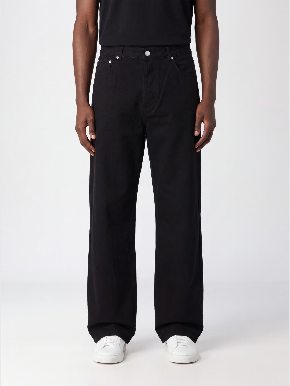 AMI PARIS Jeans Men color Black