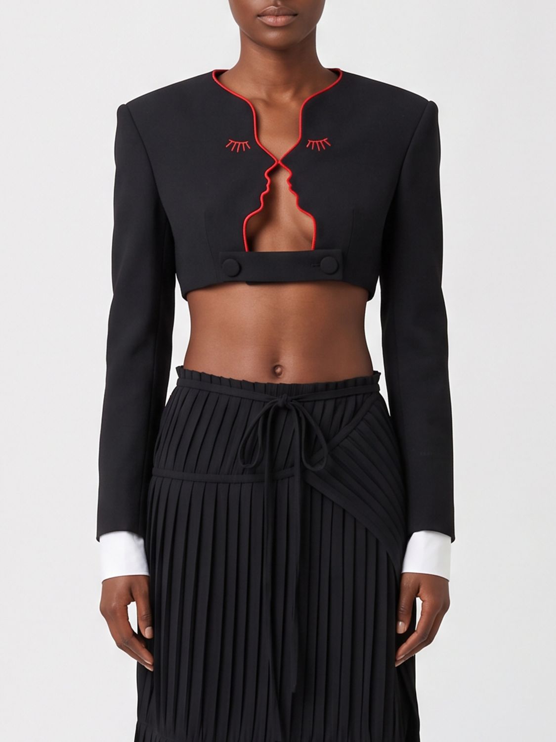 VIVETTA Cropped Slim Fit Blazer in Polyester with Face-Shaped Embroidery VIVETTA Cropped Slim Fit Blazer in Polyester with Face-Shaped Embroidery