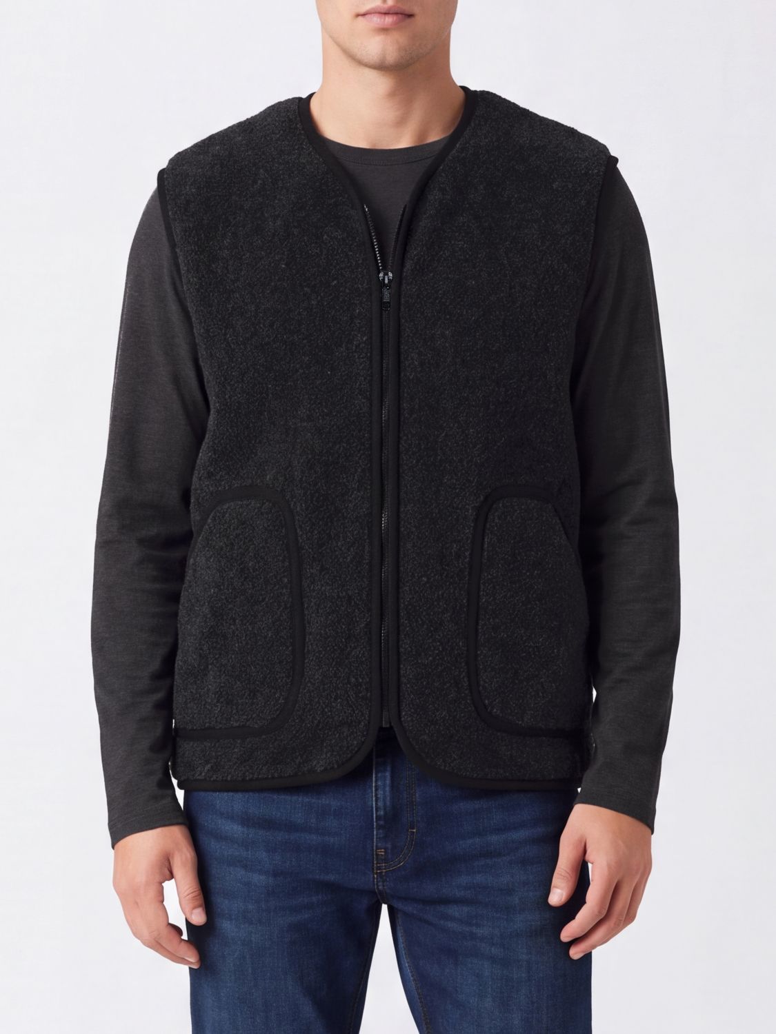 AMISH Padded Wool V-Neck Gilet with Zip Closure AMISH Padded Wool V-Neck Gilet with Zip Closure