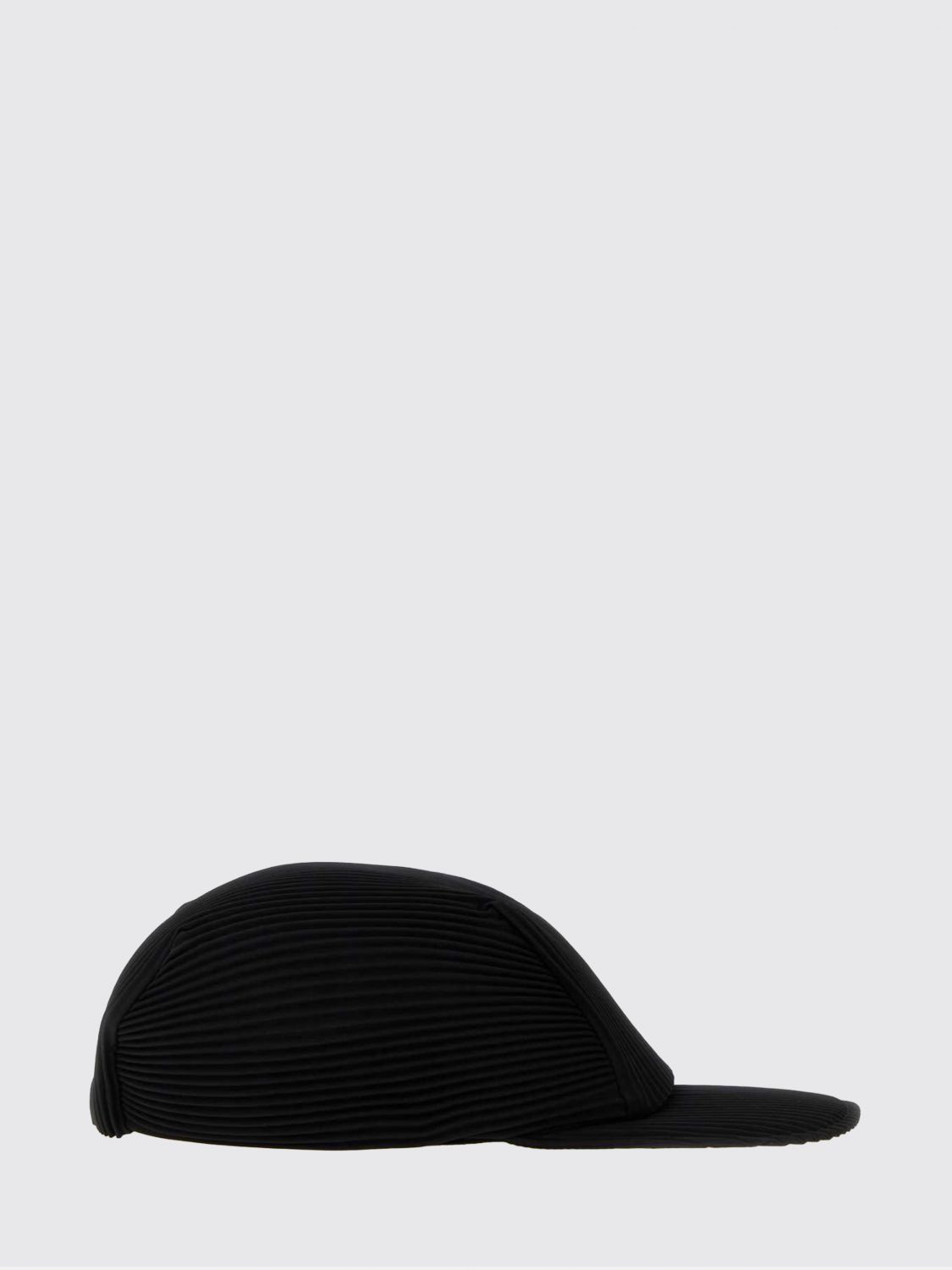 HOMME PLISSE' ISSEY MIYAKE Hat Men color Black