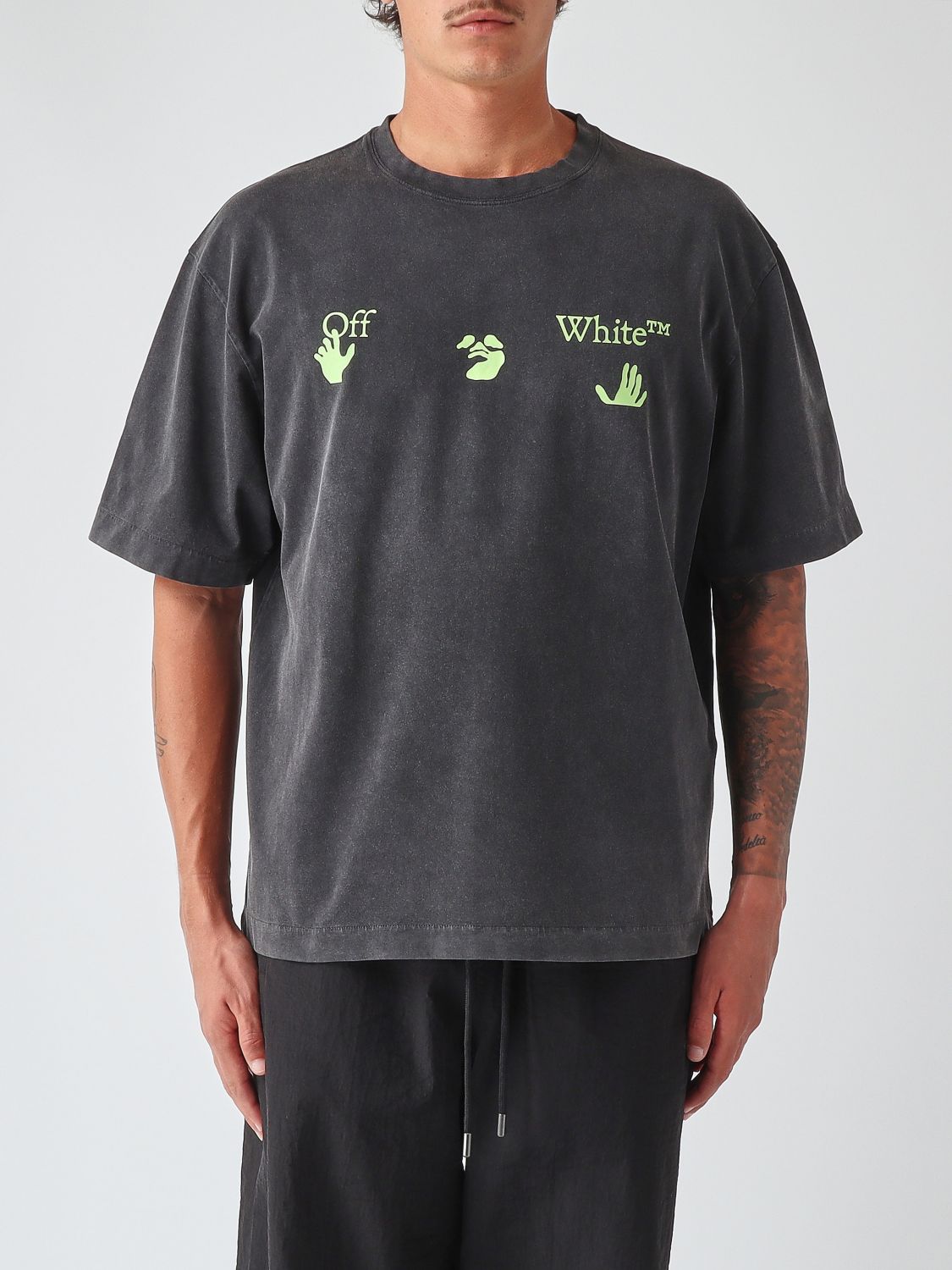 OFF-WHITE T-Shirt Uomo colore Nero