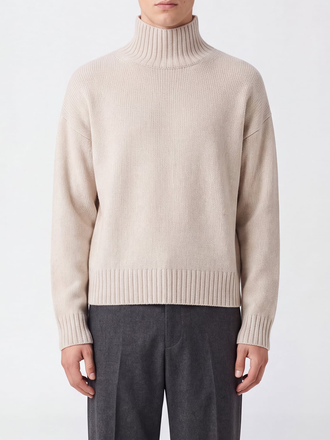 LISA YANG Dolcevita in puro cashmere con spalle cadute e bordi a costine