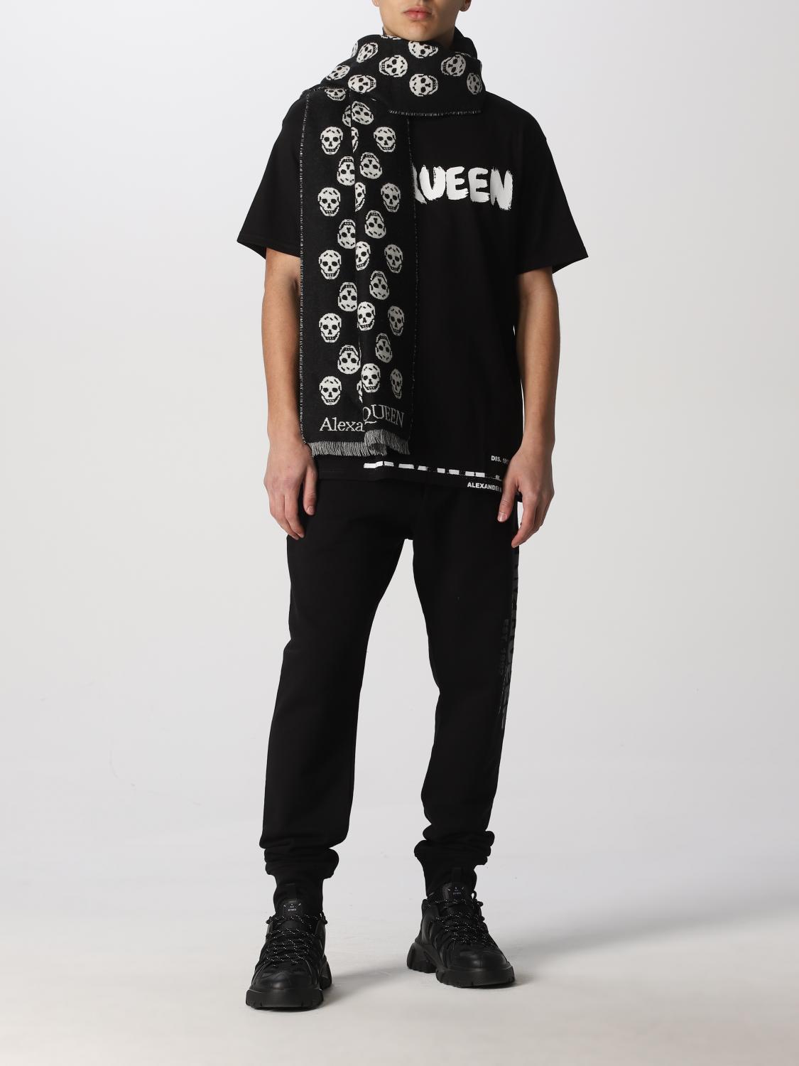 ALEXANDER MCQUEEN: Sciarpa con teschi all over - Nero | Sciarpa Alexander  Mcqueen 6244254200Q GIGLIO.COM